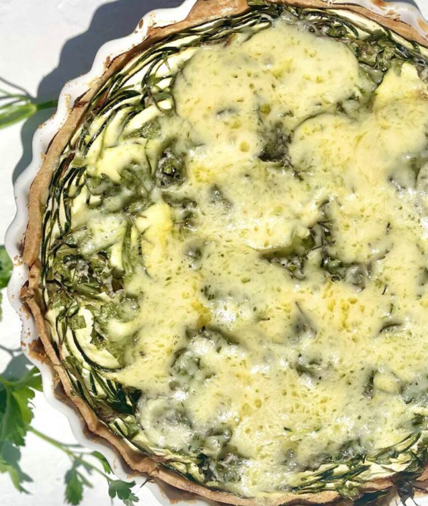 Vegetarian zucchini-petersilien quiche with full-grain dough