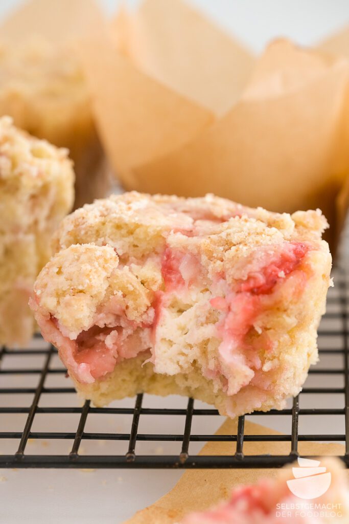 Strawberry cheesecake muffin from the inside.