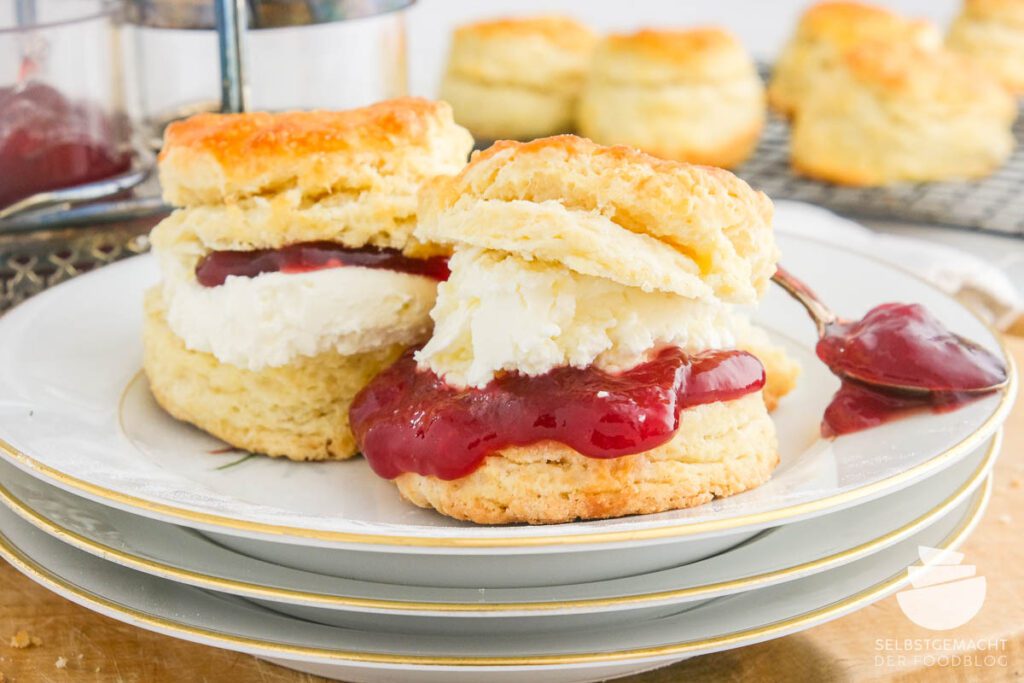 English scones: simple basic recipe - homemade