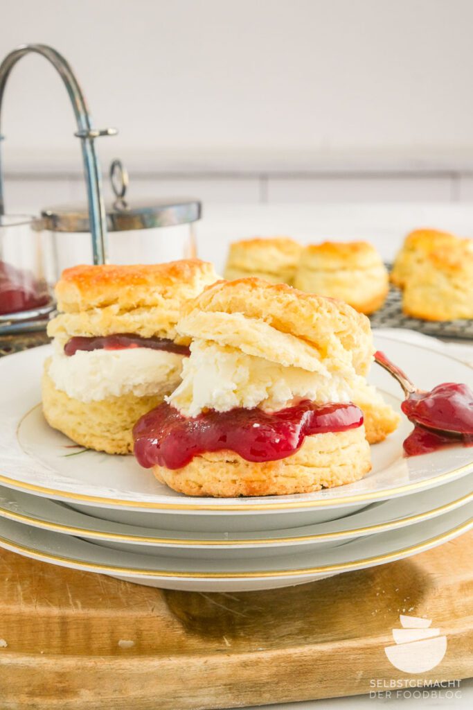 English scones: simple basic recipe - homemade