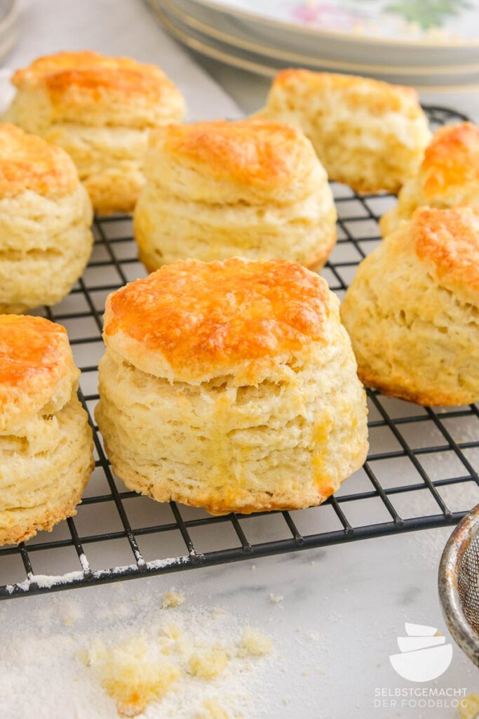 English scones: simple basic recipe - homemade