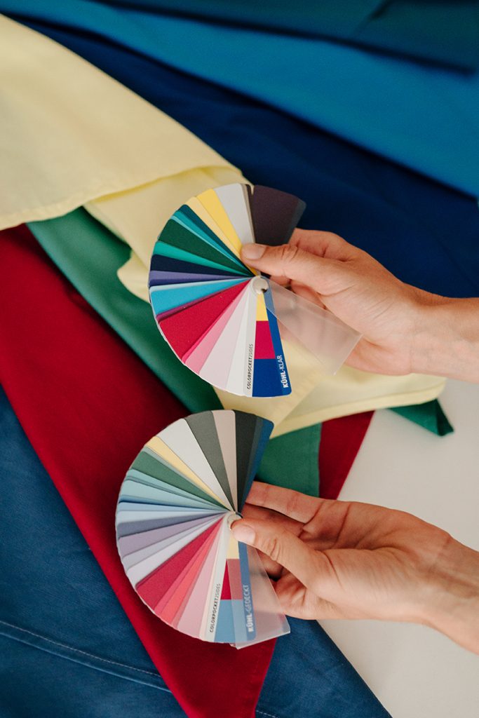 Color compartments